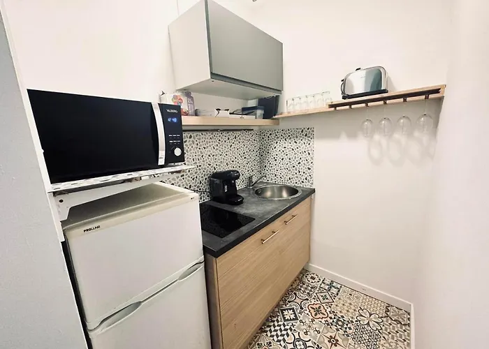 Nouveau! Moderne Avec Wifi, Tv, Proche Centre *